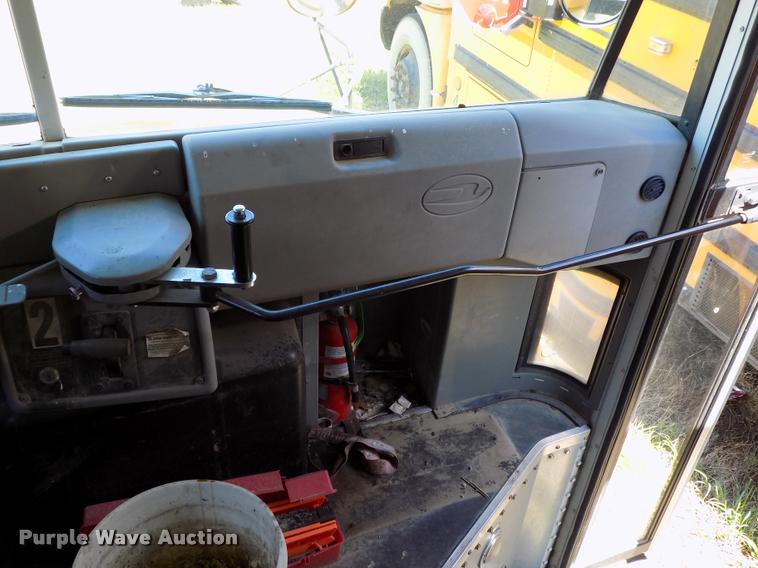 image for item DC7227 2005 Blue Bird Vision school bus