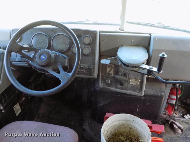 image for item DC7227 2005 Blue Bird Vision school bus