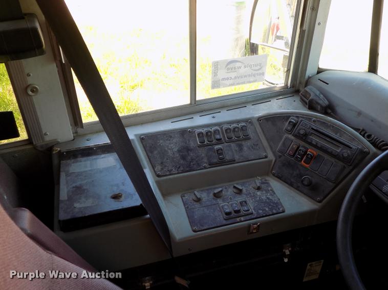 image for item DC7227 2005 Blue Bird Vision school bus