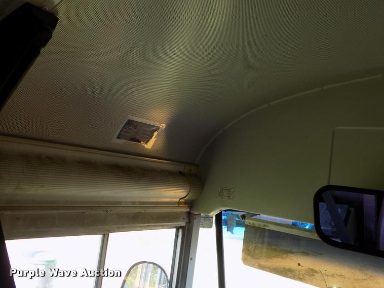 image for item DC7227 2005 Blue Bird Vision school bus