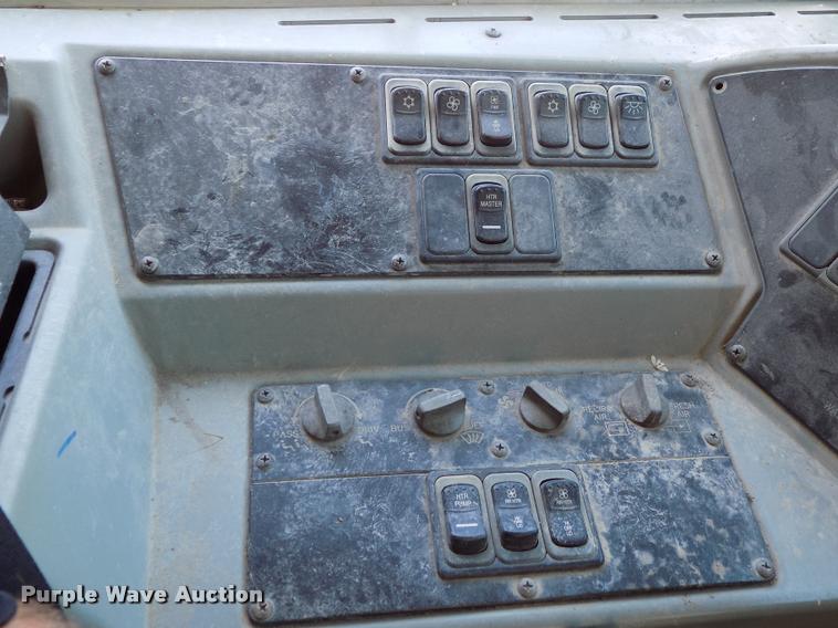 image for item DC7227 2005 Blue Bird Vision school bus