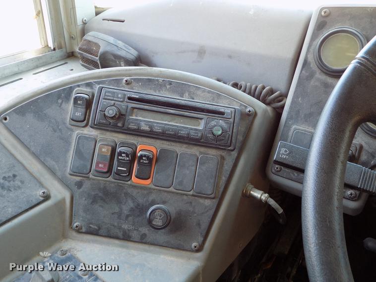 image for item DC7227 2005 Blue Bird Vision school bus