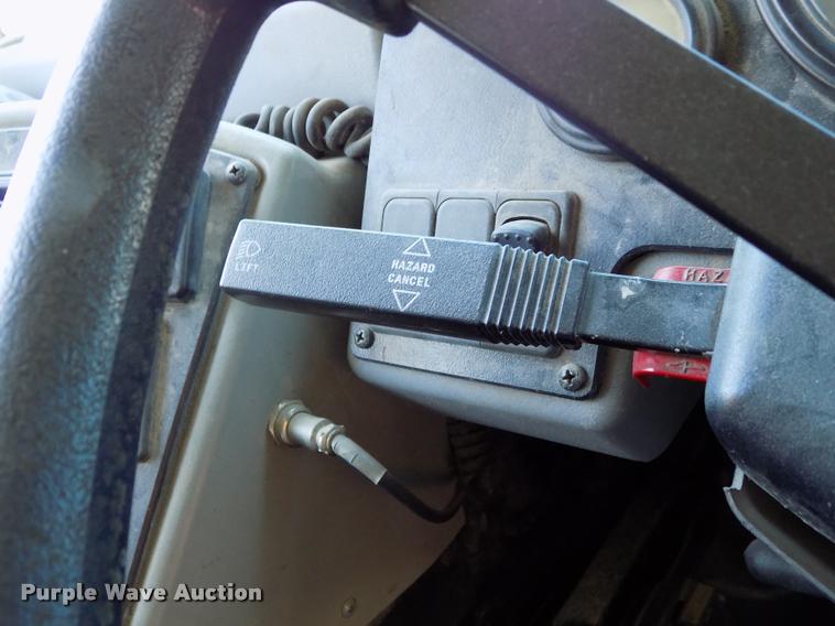 image for item DC7227 2005 Blue Bird Vision school bus