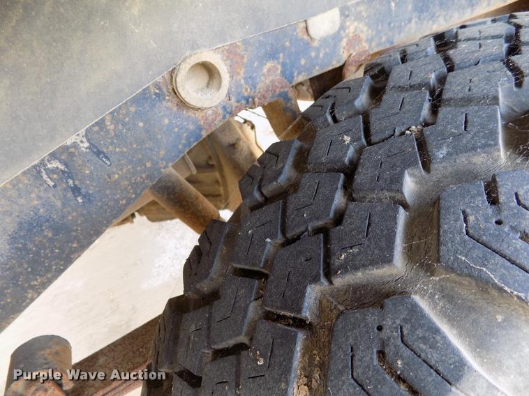 image for item DC7232 1989 Toyota pickup truck