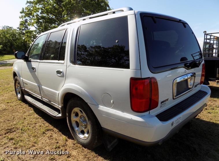 image for item DC7234 2002 Lincoln Navigator SUV