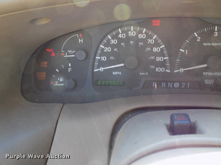 image for item DC7234 2002 Lincoln Navigator SUV