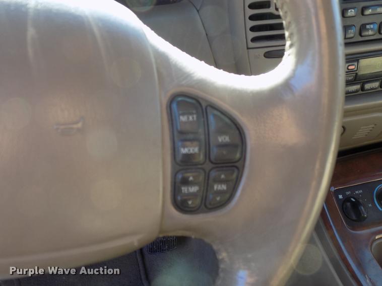 image for item DC7234 2002 Lincoln Navigator SUV