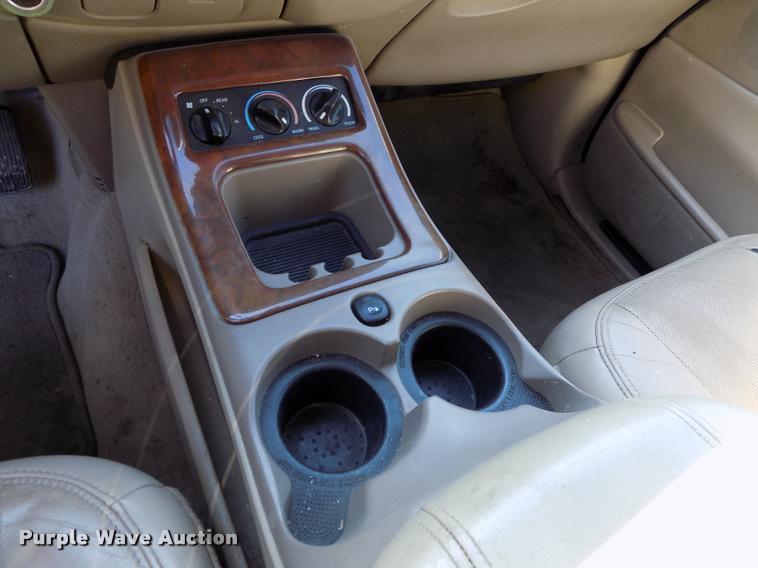 image for item DC7234 2002 Lincoln Navigator SUV