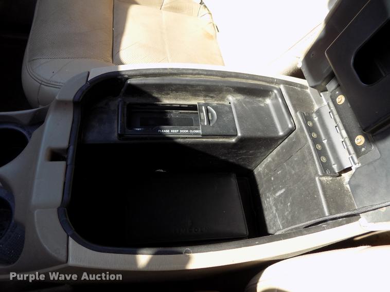 image for item DC7234 2002 Lincoln Navigator SUV