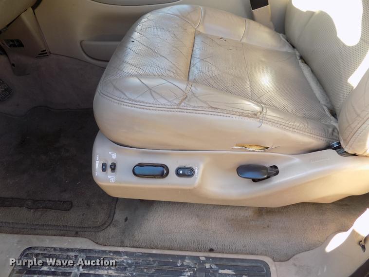 image for item DC7234 2002 Lincoln Navigator SUV