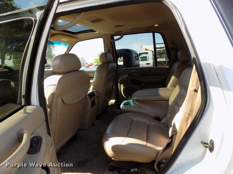 image for item DC7234 2002 Lincoln Navigator SUV