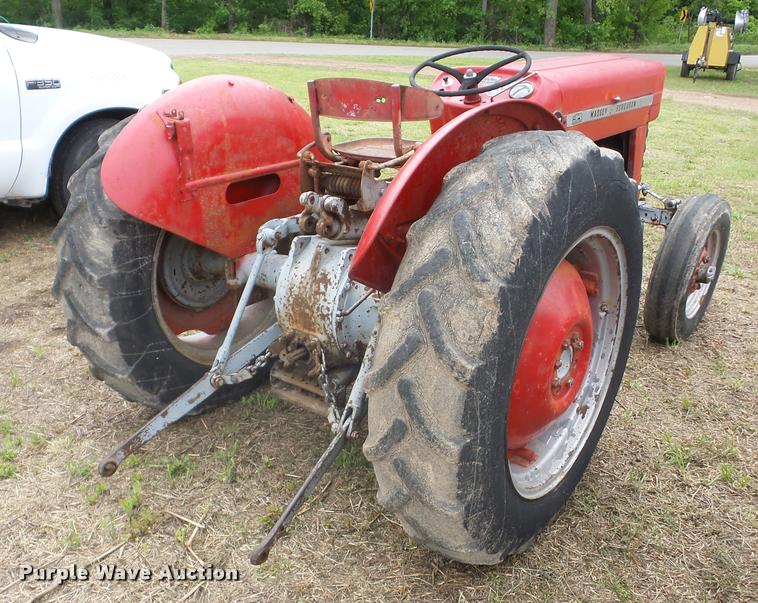 image for item DC7238 Massey-Ferguson 135 tractor