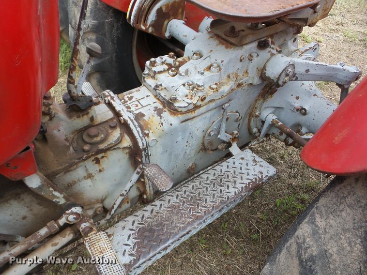 image for item DC7238 Massey-Ferguson 135 tractor