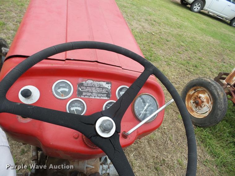 image for item DC7238 Massey-Ferguson 135 tractor