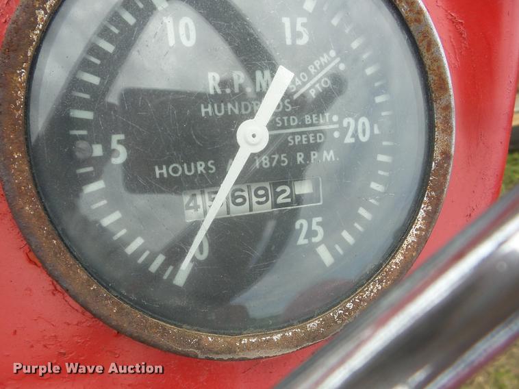 image for item DC7238 Massey-Ferguson 135 tractor