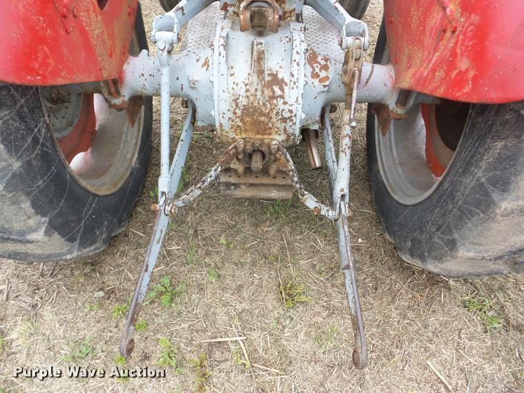 image for item DC7238 Massey-Ferguson 135 tractor