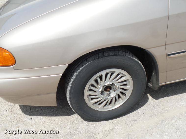 image for item DD9300 1998 Ford Windstar van