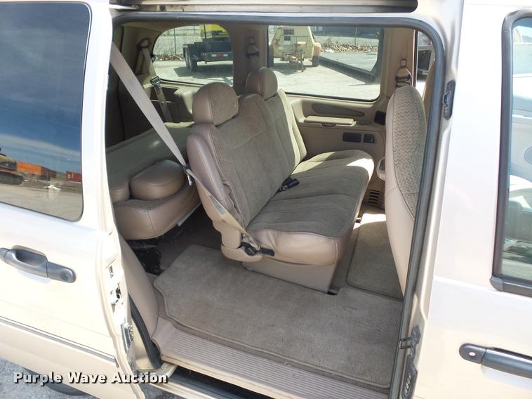 image for item DD9300 1998 Ford Windstar van