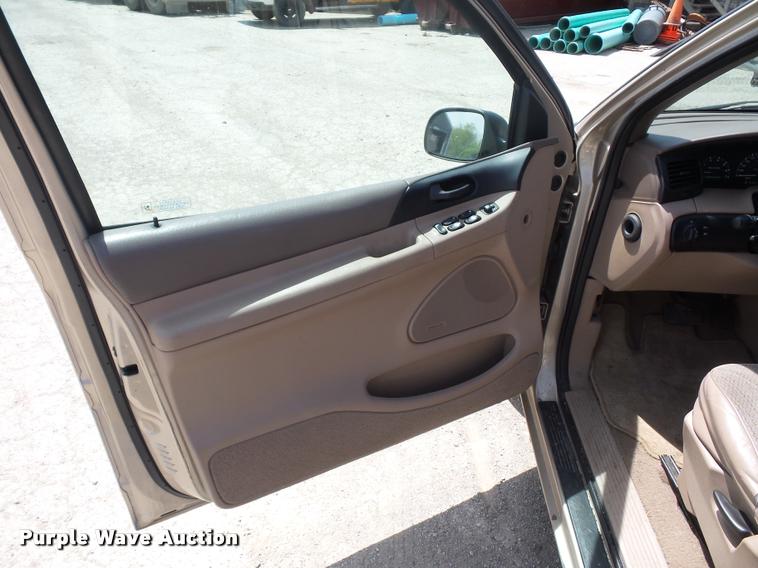 image for item DD9300 1998 Ford Windstar van
