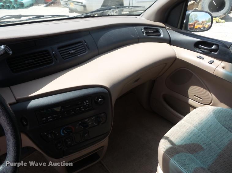 image for item DD9300 1998 Ford Windstar van