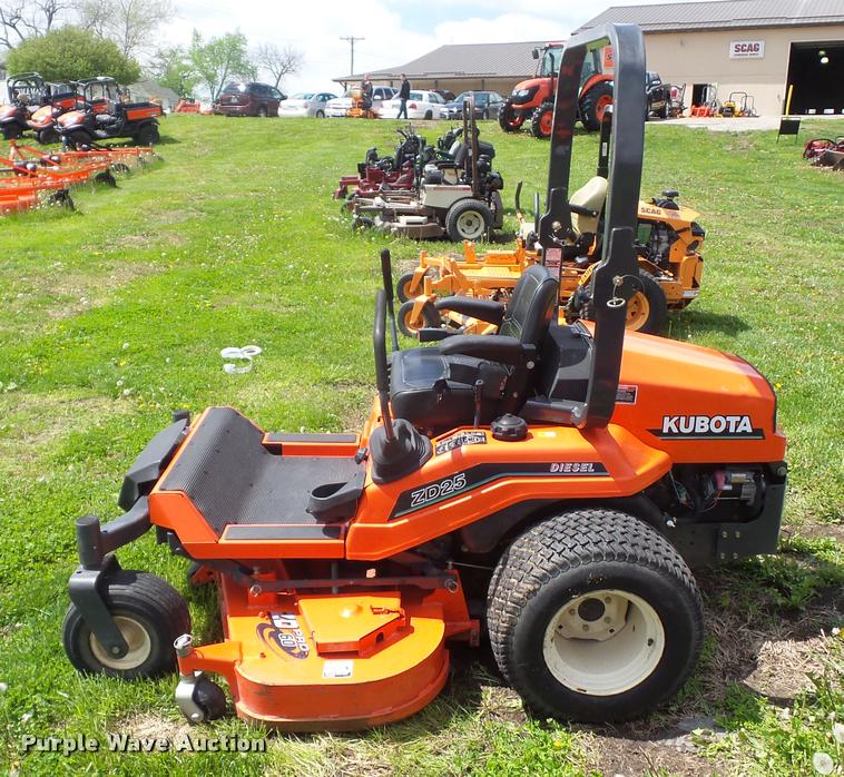 image for item DD9349 Kubota ZD25 lawn mower