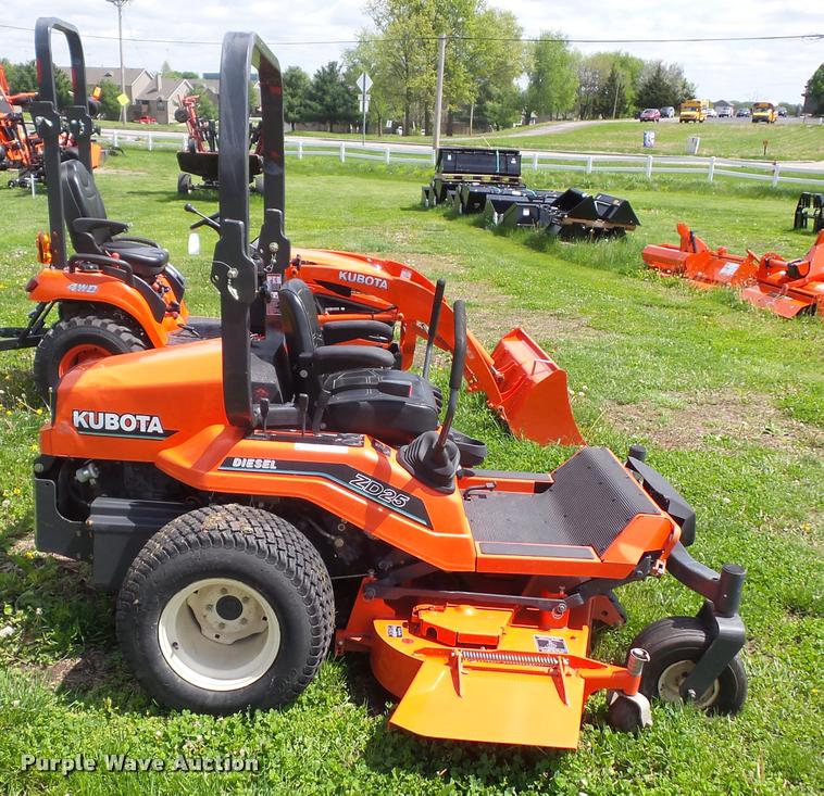 image for item DD9349 Kubota ZD25 lawn mower