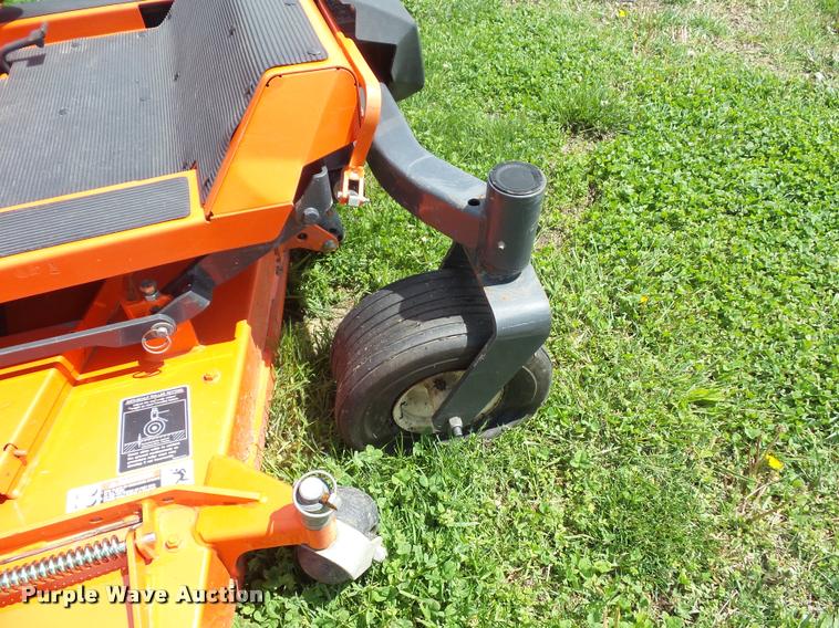 image for item DD9349 Kubota ZD25 lawn mower