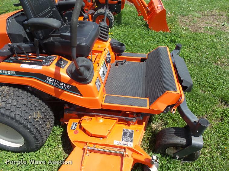 image for item DD9349 Kubota ZD25 lawn mower