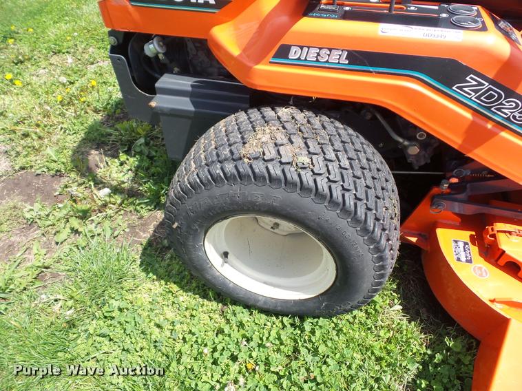 image for item DD9349 Kubota ZD25 lawn mower