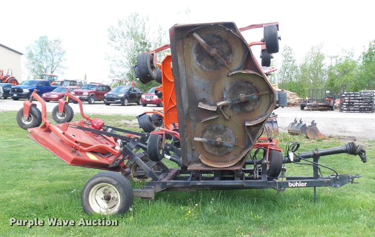 image for item DD9350 Buhler YT650 finish mower