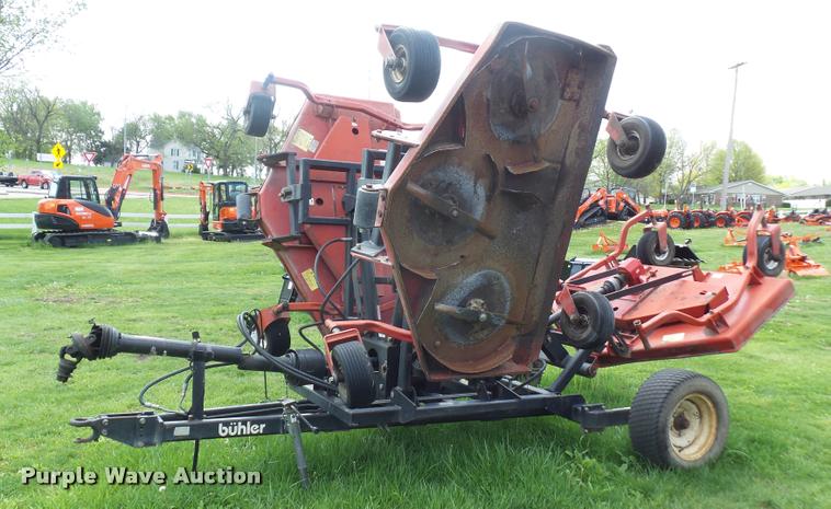 image for item DD9350 Buhler YT650 finish mower
