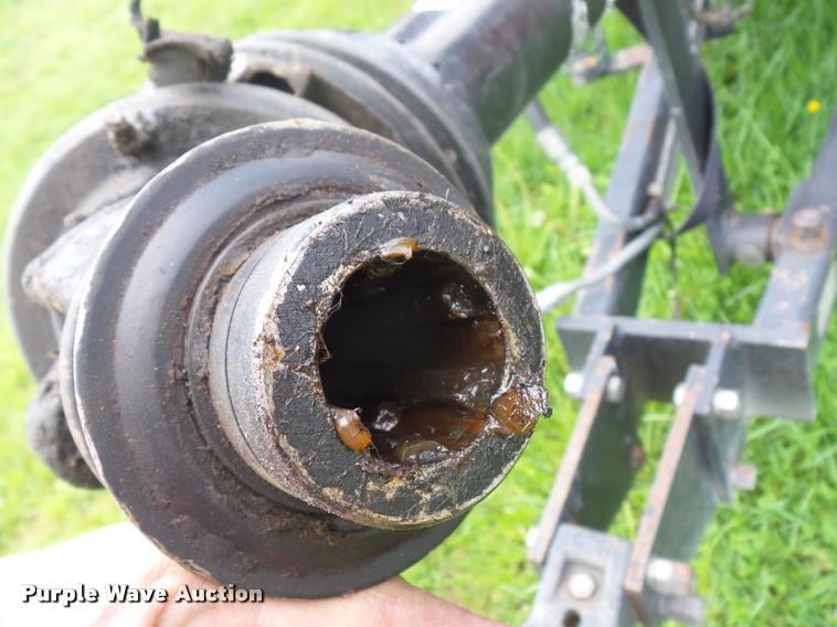 image for item DD9350 Buhler YT650 finish mower