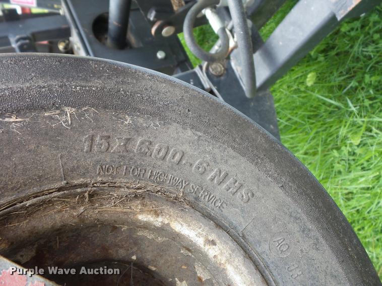 image for item DD9350 Buhler YT650 finish mower