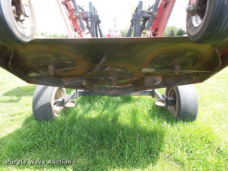 image for item DD9350 Buhler YT650 finish mower