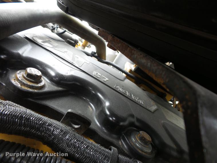 image for item DD9360 2008 Ford F750 truck chassis