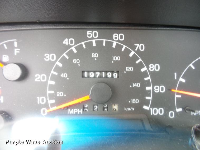 image for item DD9360 2008 Ford F750 truck chassis