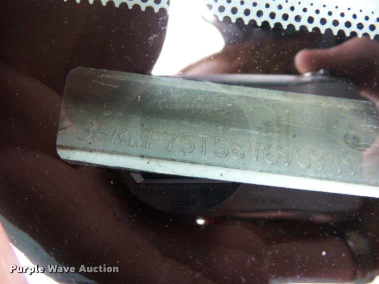 image for item DD9360 2008 Ford F750 truck chassis