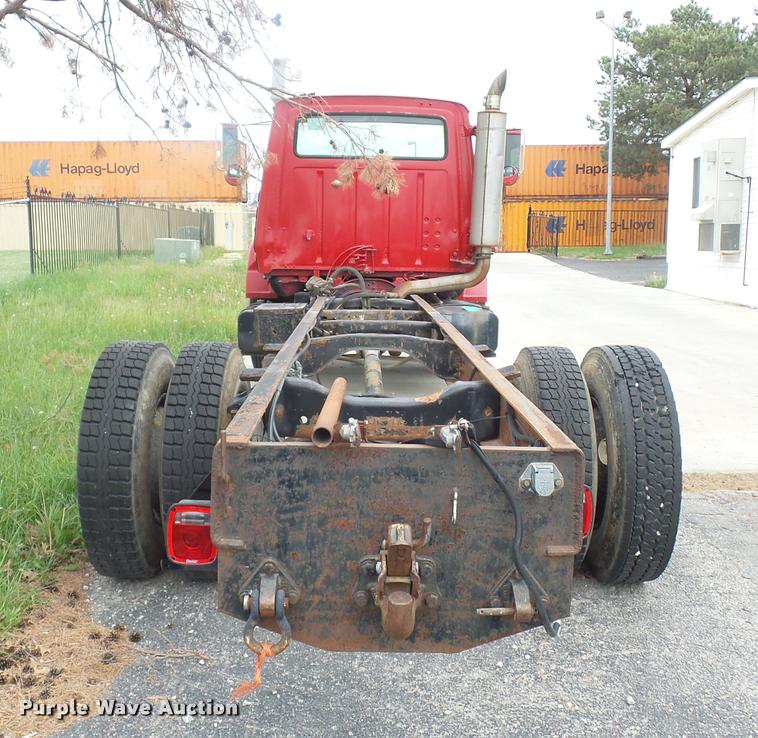 image for item DD9363 1991 Ford LS9000 flatbed truck