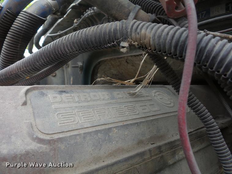 image for item DD9363 1991 Ford LS9000 flatbed truck