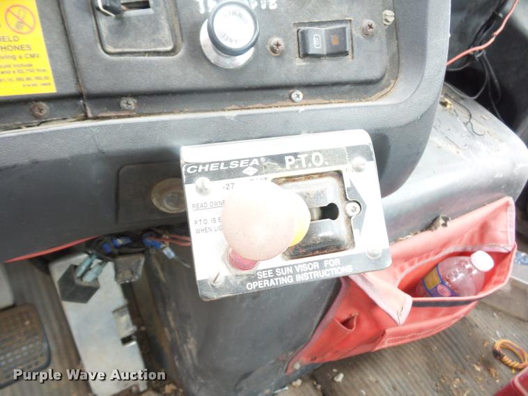 image for item DD9363 1991 Ford LS9000 flatbed truck