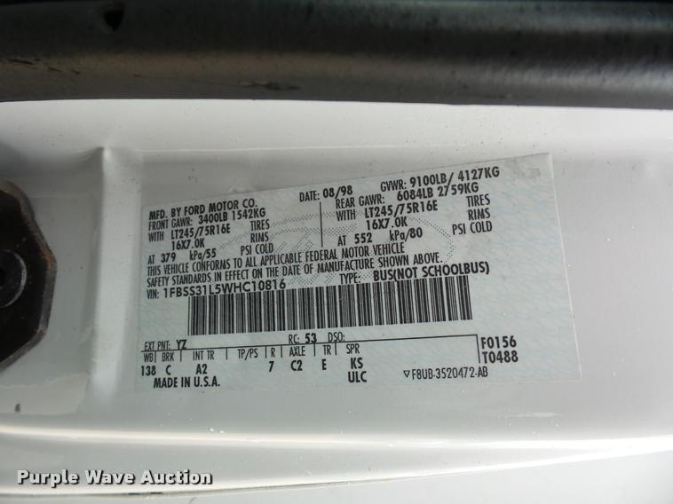 image for item DD9379 1998 Ford Club Wagon XL Super van