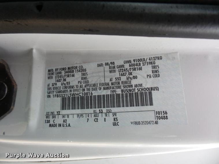 image for item DD9379 1998 Ford Club Wagon XL Super van