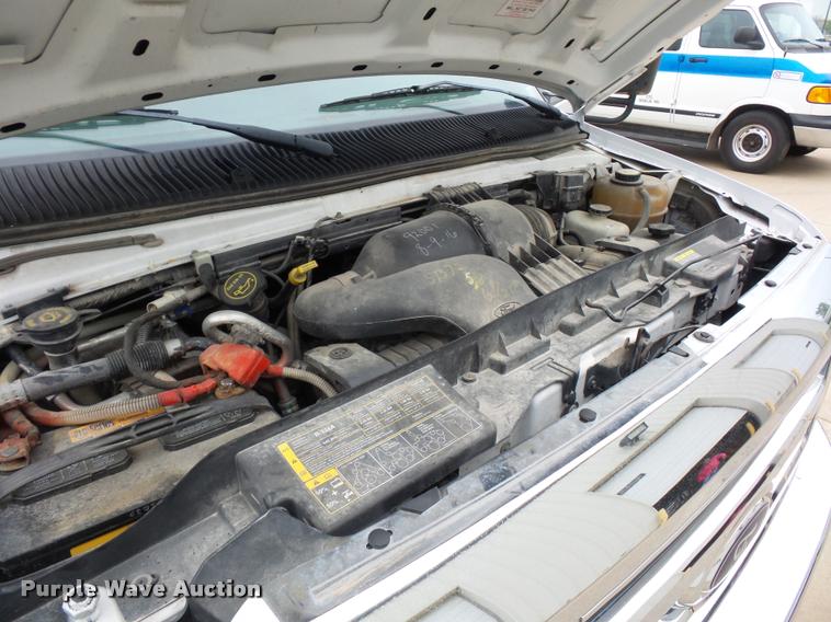 image for item DD9381 2008 Ford E350 Super Duty shuttle bus