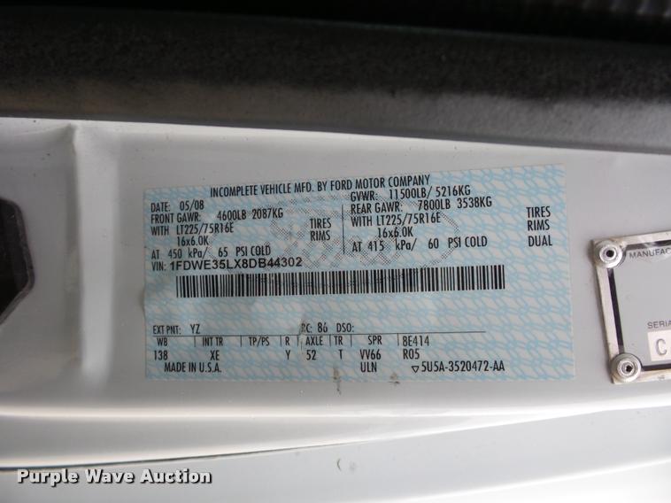 image for item DD9381 2008 Ford E350 Super Duty shuttle bus