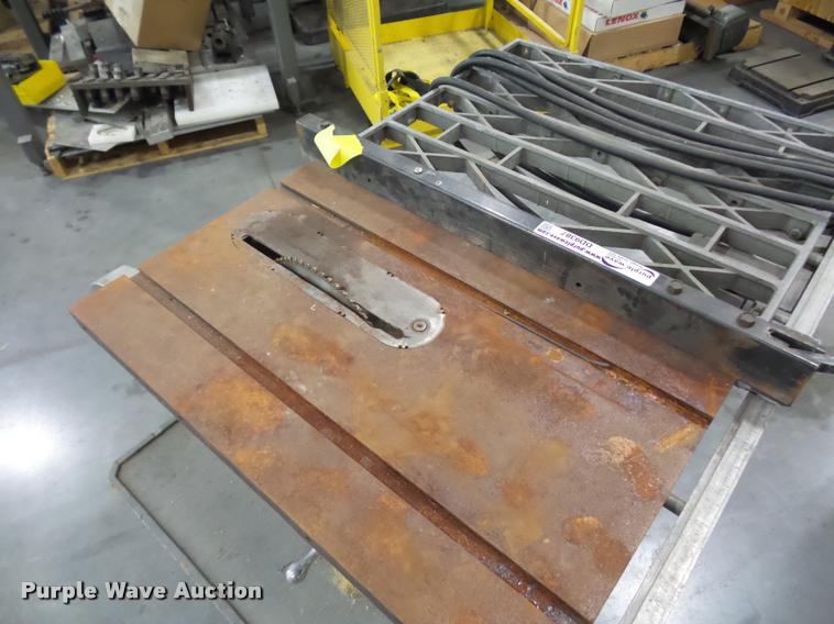 image for item DD9387 Craftsman table saw