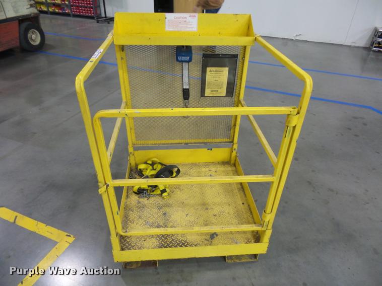 image for item DD9389 Jarke forklift man basket