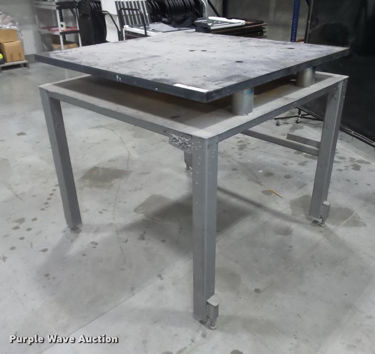 image for item DD9392 Welding table