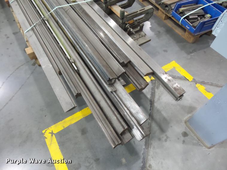 image for item DD9398 Press brake tools and dies