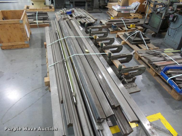 image for item DD9398 Press brake tools and dies