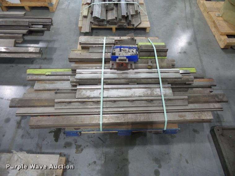 image for item DD9398 Press brake tools and dies